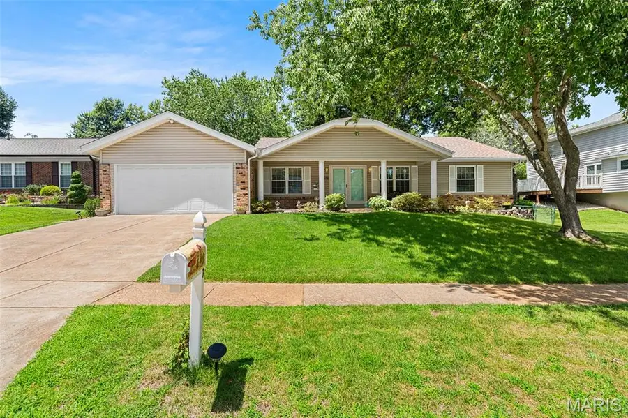 7207 Emerald Hill Court, Saint Louis, MO 63129 - #2