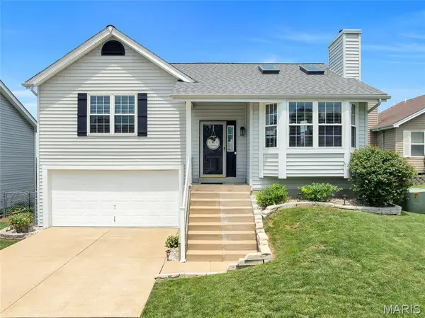 22 Aspen Pointe Drive, St Peters, MO 63376