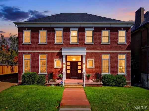5285 Washington Place, St Louis, MO 63108