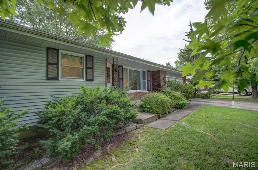 24 Cardinal Lane, Highland, IL 62249 - #2