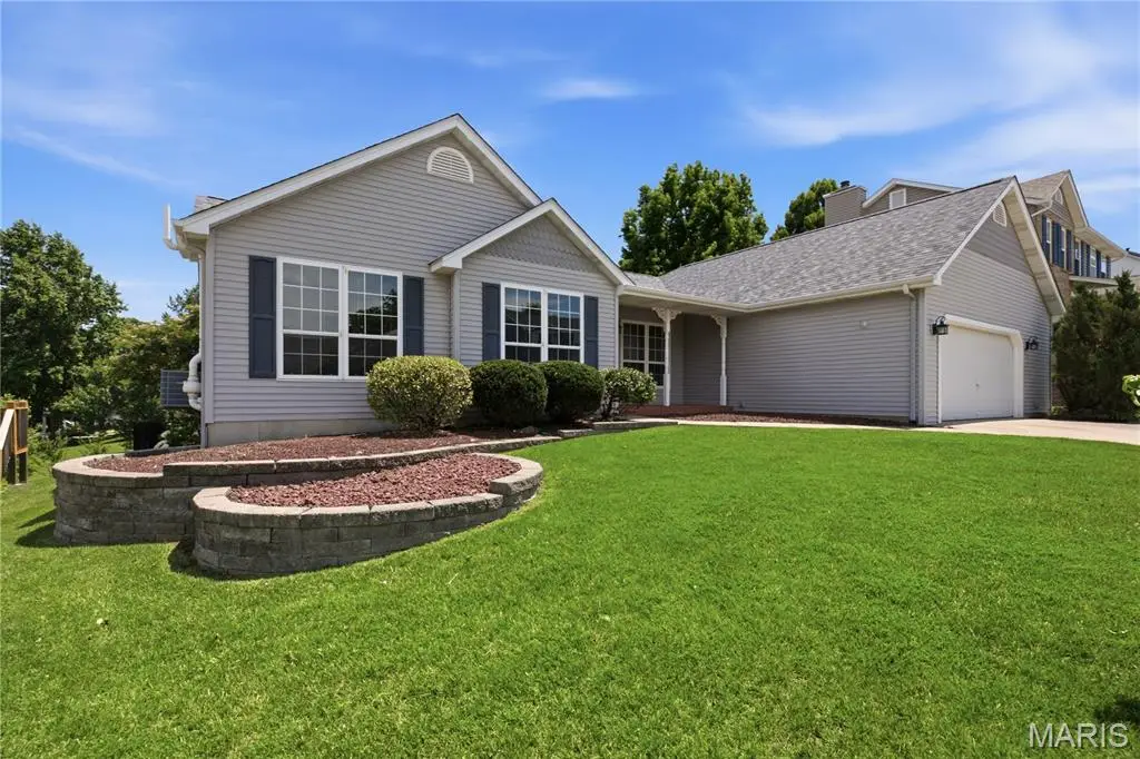 831 Glencorse Drive, Saint Peters, MO 63304 - #1