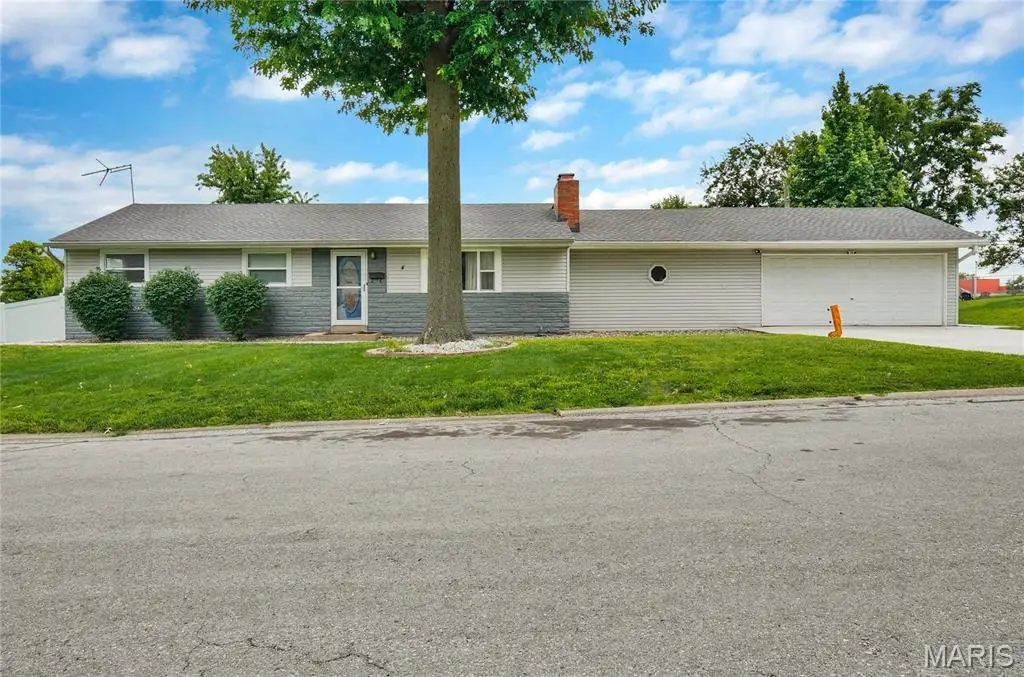 4 Hazelwood Lane, Hazelwood, MO 63042 - #1