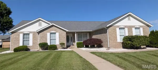 521 Grand Avenue, Waterloo, IL 62298