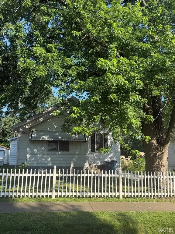 404 S 4th Street, Caseyville, IL 62232 - #1