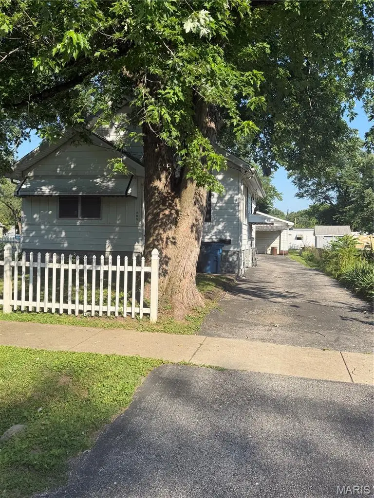 404 S 4th Street, Caseyville, IL 62232 - #3