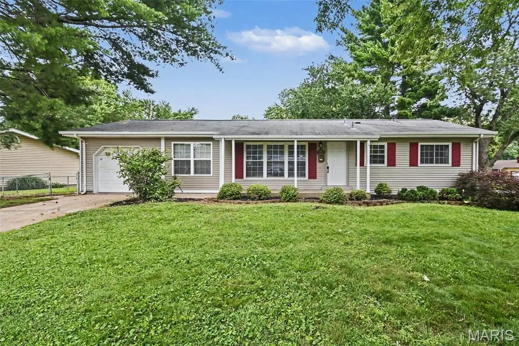 6706 Vineland Drive, Hazelwood, MO 63042 - #1
