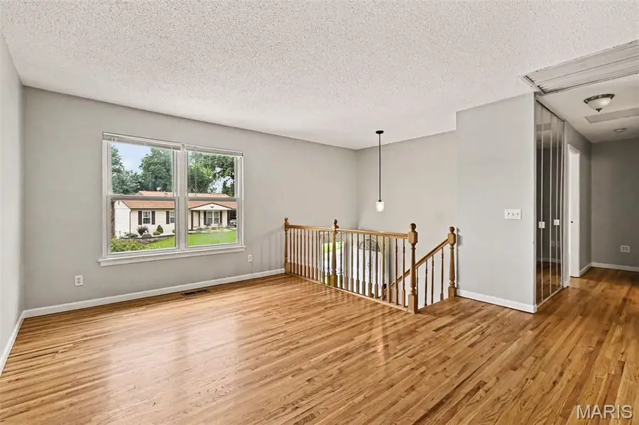 1555 Ville Gloria Lane, Hazelwood, MO 63042 - #2