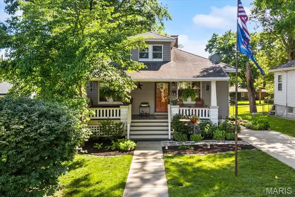 605 S Douglas Avenue, Belleville, IL 62220