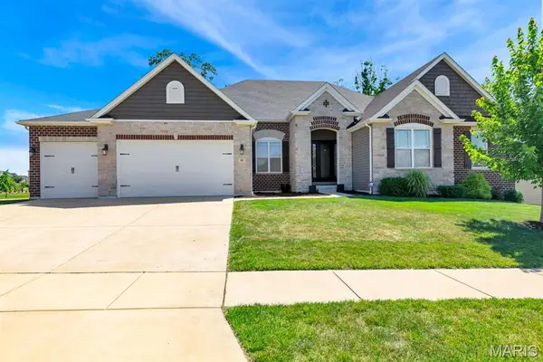 401 Hamlet Court, O'Fallon, MO 63367