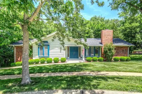 501 Clayworth Drive, Ballwin, MO 63011