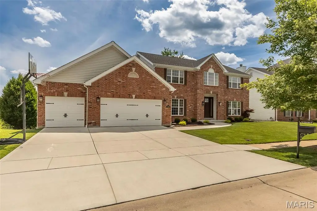 733 Castle Ridge Drive, Ballwin, MO 63021 - #1