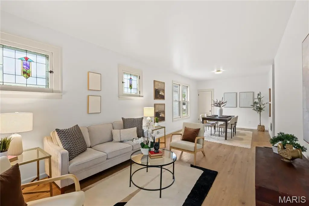 5223 Schollmeyer Avenue, Saint Louis, MO 63109 - #1