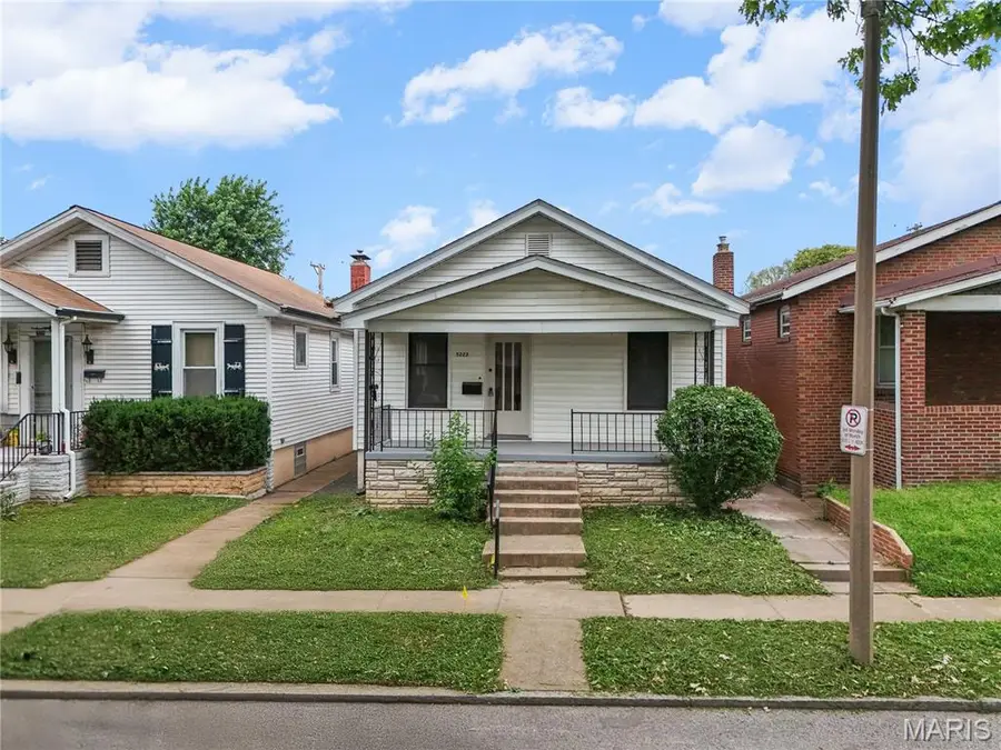 5223 Schollmeyer Avenue, Saint Louis, MO 63109 - #2