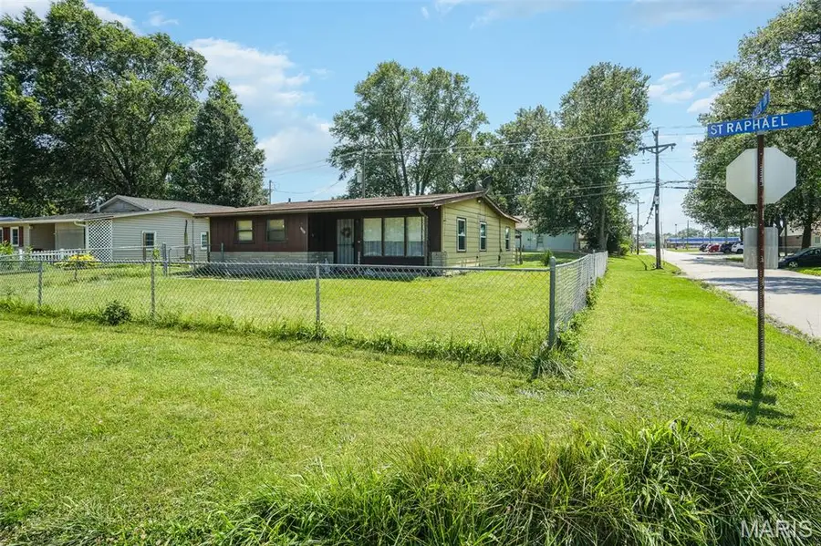 1302 Saint Raphael Street, East Saint Louis, IL 62206 - #3