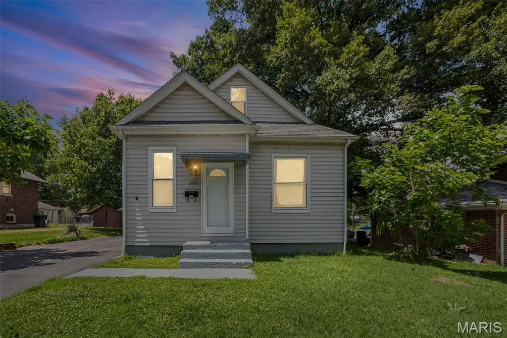 323 N 37th Street, Belleville, IL 62226 - #1