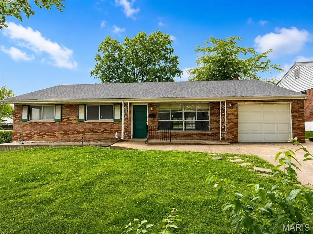 1003 Chartres Avenue, University City, MO 63132 - #1