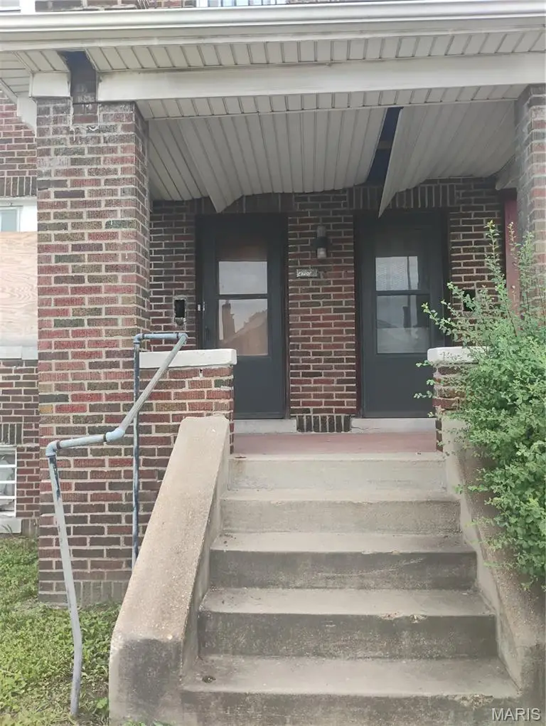 4700 Lee Avenue, Saint Louis, MO 63115 - #2