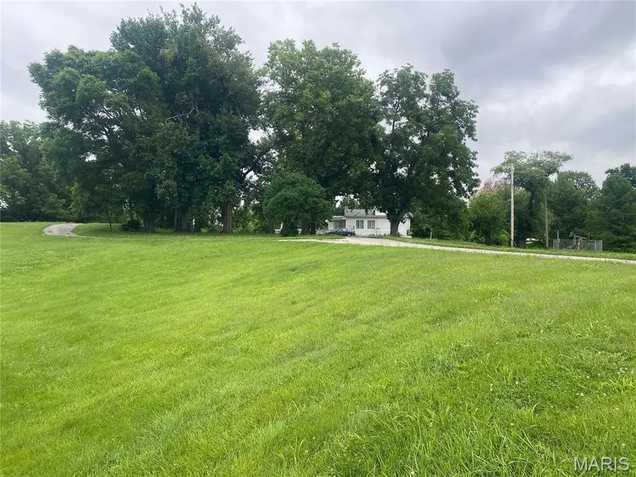 15000 Sinks Road, Florissant, MO 63034 - #3