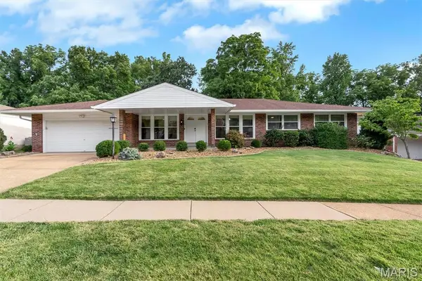 13120 Greenbough Drive, St Louis, MO 63146