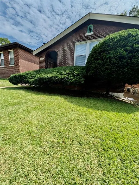 3706 Taft Avenue, Saint Louis, MO 63116 - #2
