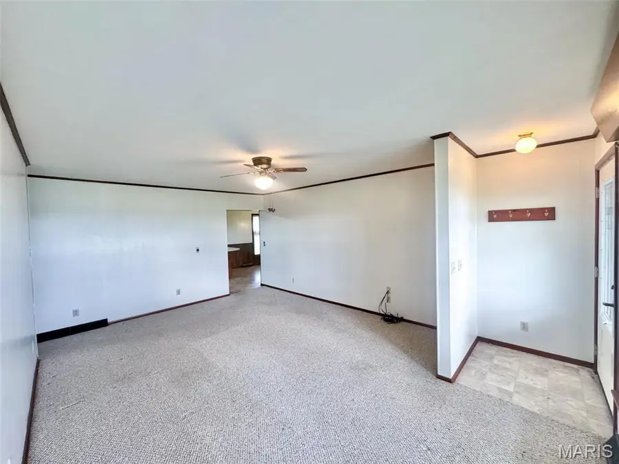 1149 E Us Highway 54, Vandalia, MO 63382 - #3