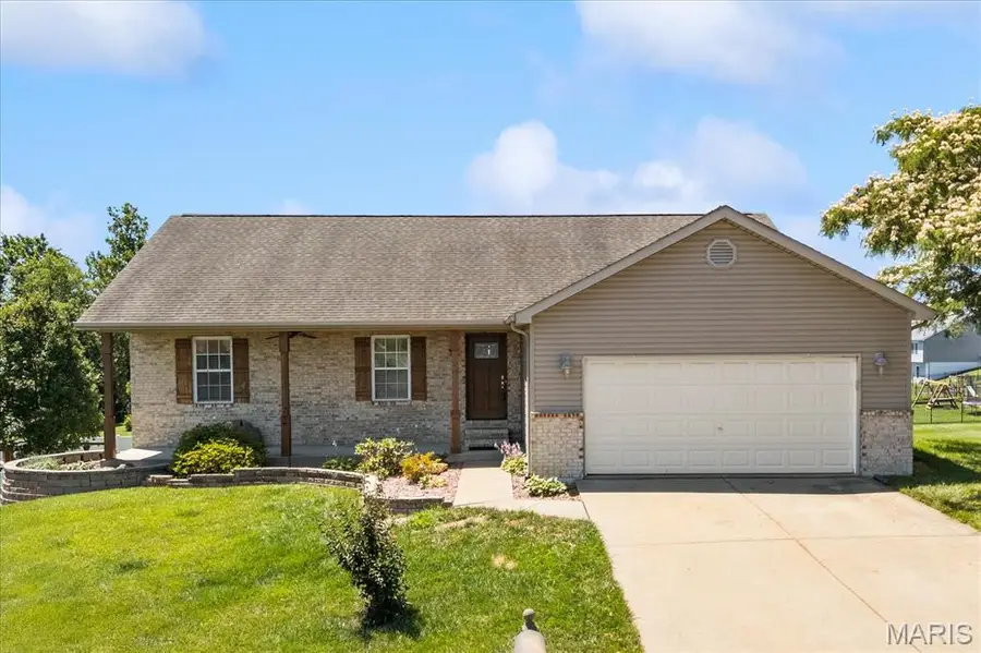810 Victorian Avenue, Waterloo, IL 62298 - #2