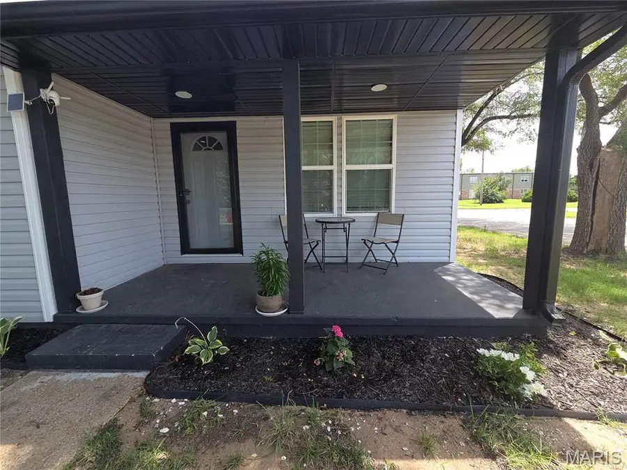723 Kendall Street, Sikeston, MO 63801 - #2