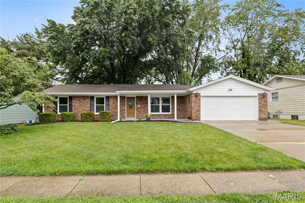 3317 Town And Country Lane, Saint Charles, MO 63301 - #1