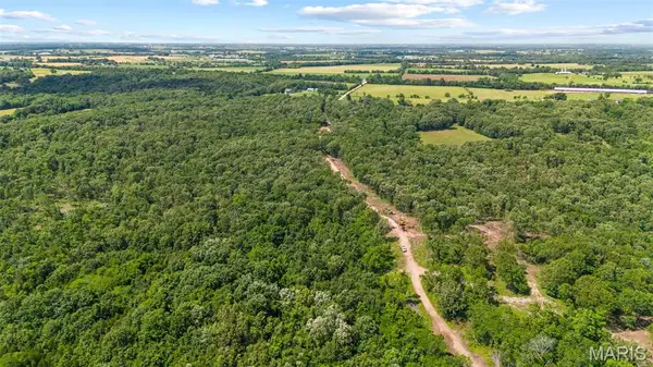 000 Whitetail Ln, Barnette, MO 65011