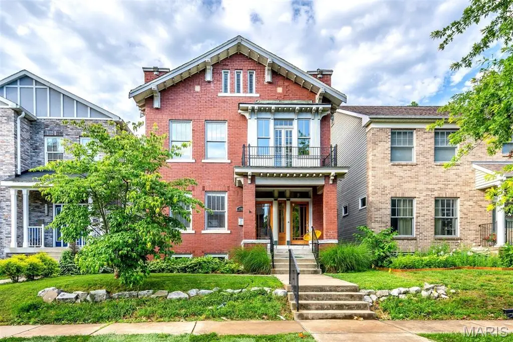 5782 Mcpherson Avenue, Saint Louis, MO 63112 - #1