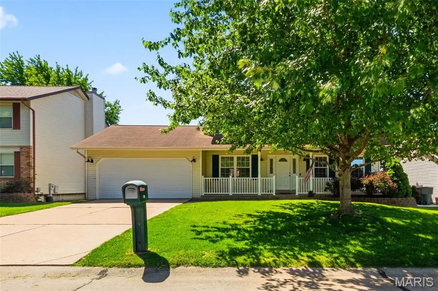 807 Amanda Drive, Saint Peters, MO 63376 - #3