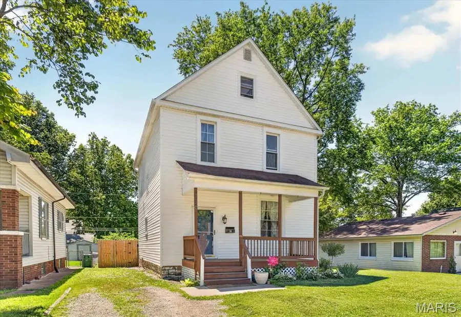 116 N 40th Street, Belleville, IL 62226 - #2