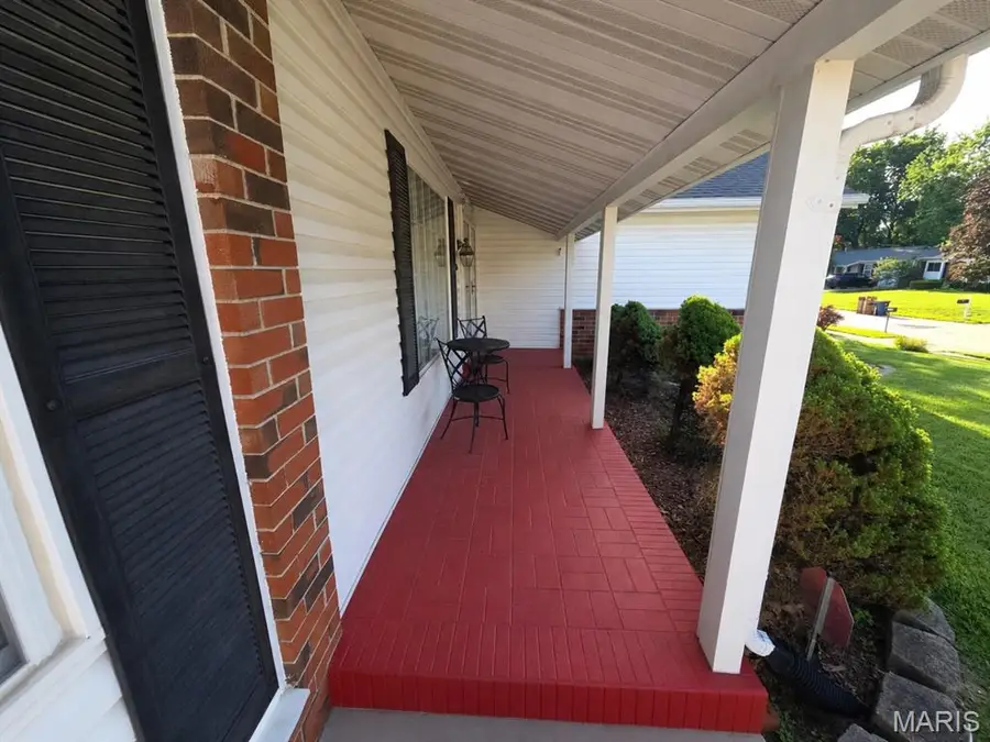 2130 Canterbury Drive, Florissant, MO 63033 - #2