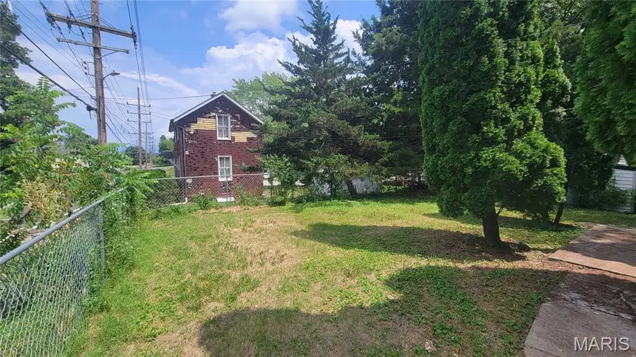 9802 Linn Avenue, Lemay, MO 63125 - #2