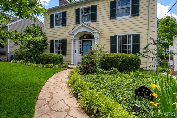 217 Elm Avenue, St Louis, MO 63122