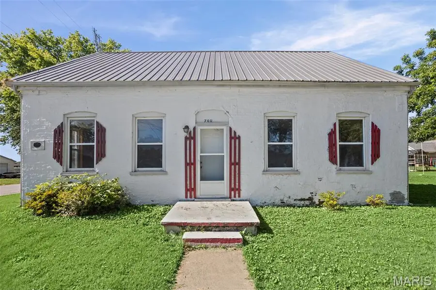 700 Walnut Street, Germantown, IL 62245 - #2
