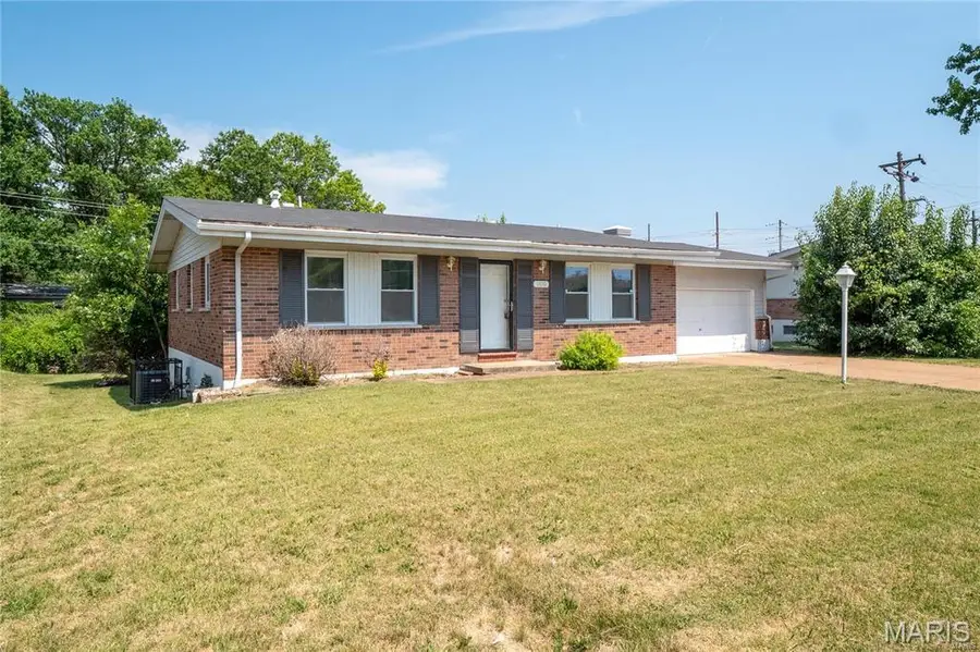 11010 Ebert Drive, Saint Louis, MO 63136 - #2