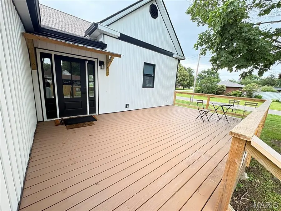 200 W 7th North Street, Mount Olive, IL 62069 - #3