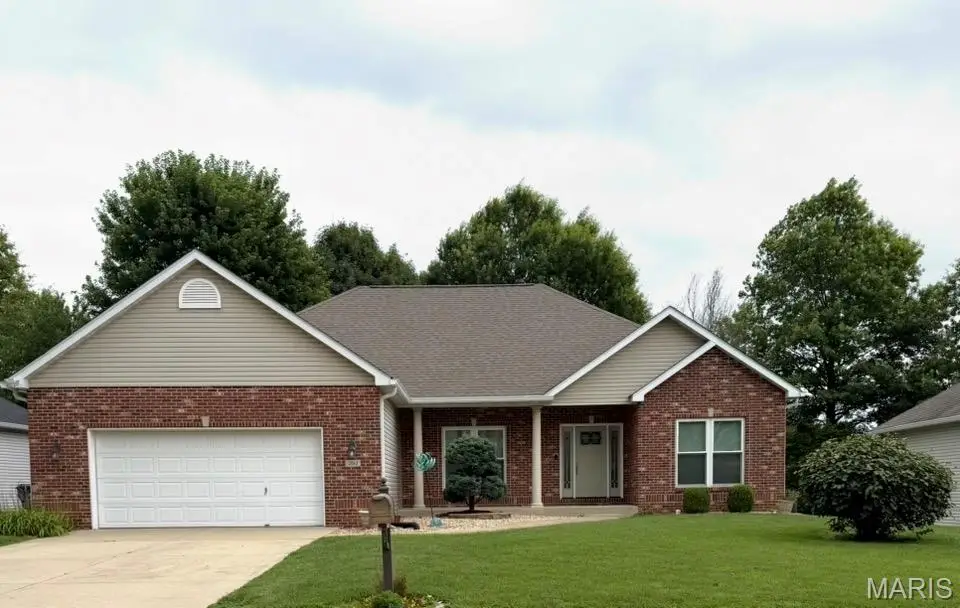 2612 Sandstone Drive, Maryville, IL 62062 - #1