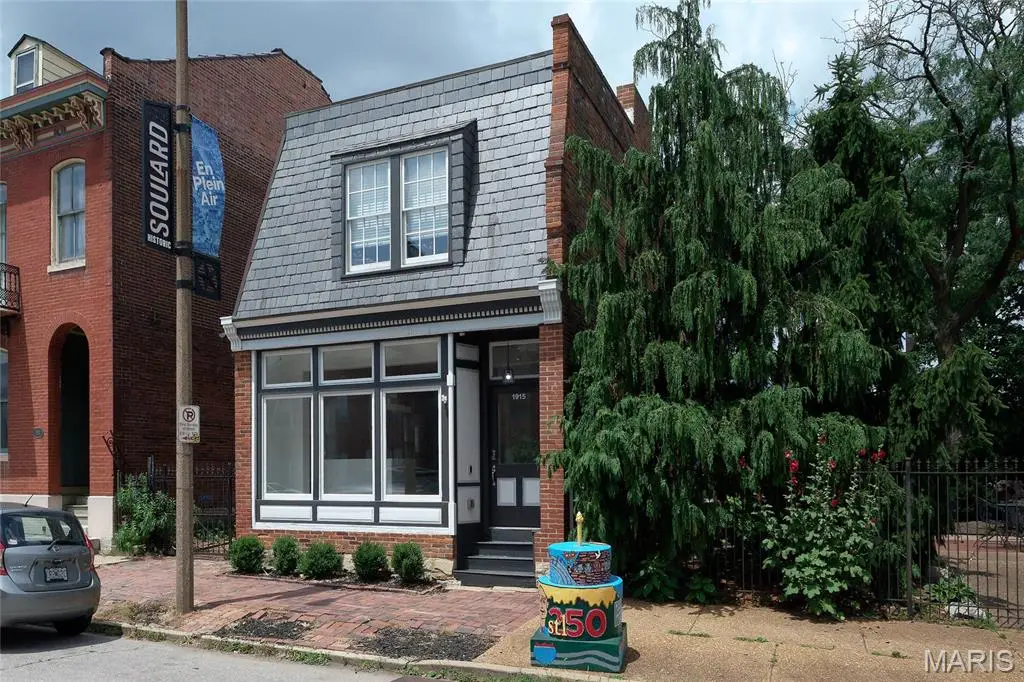1915 S 12th Street, Saint Louis, MO 63104 - #1