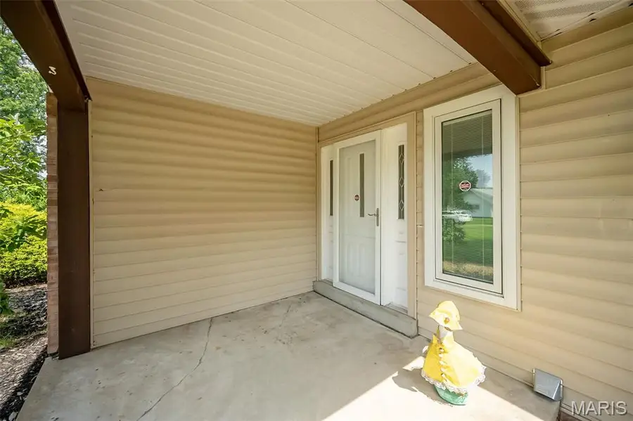 505 Hillbrook Drive, Ballwin, MO 63011 - #3