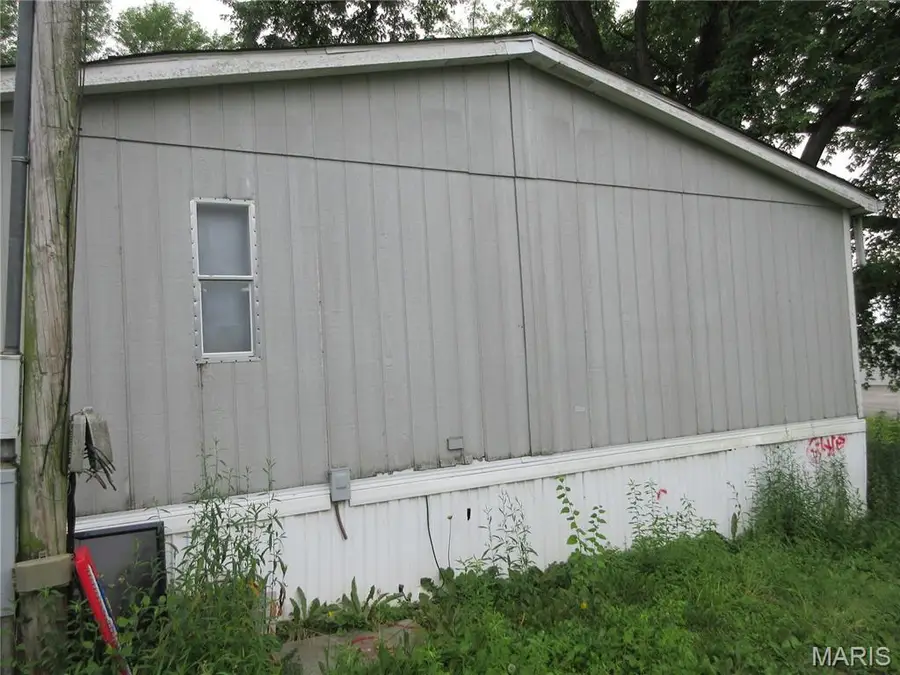 412 N Sullivan, Pinckneyville, IL 62274 - #3