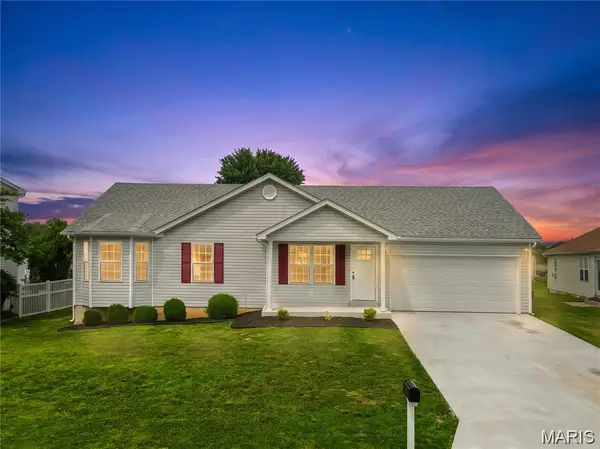 104 Briarwood Drive, Moscow Mills, MO 63362