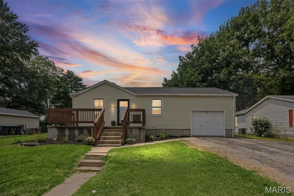 309 N 5th Street, Mascoutah, IL 62258 - #1