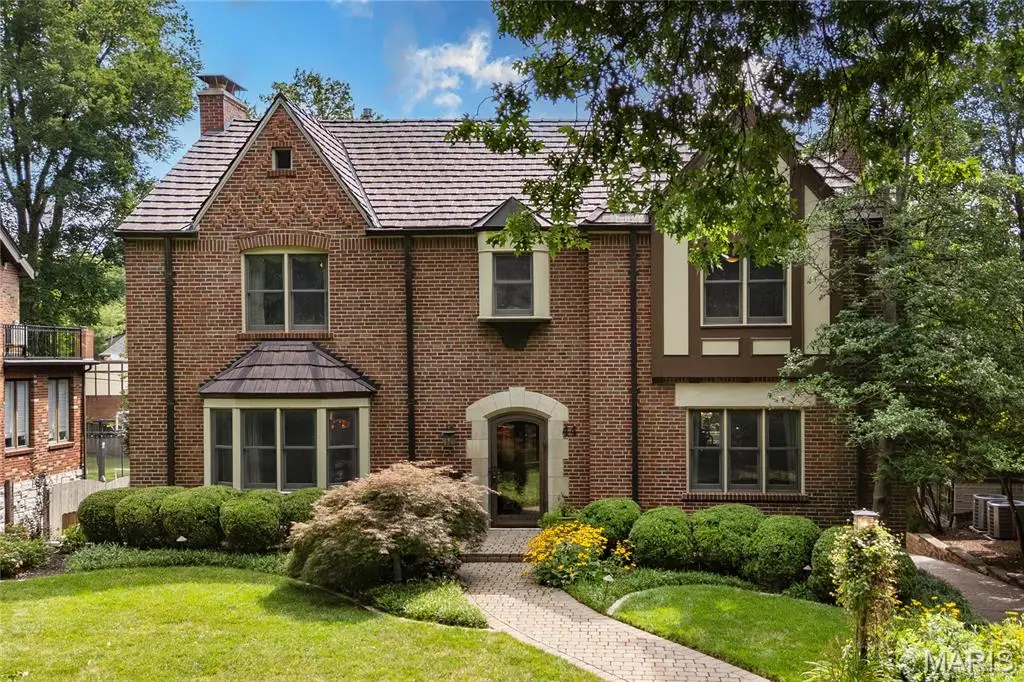 44 Broadview Drive, Clayton, MO 63105 - #1