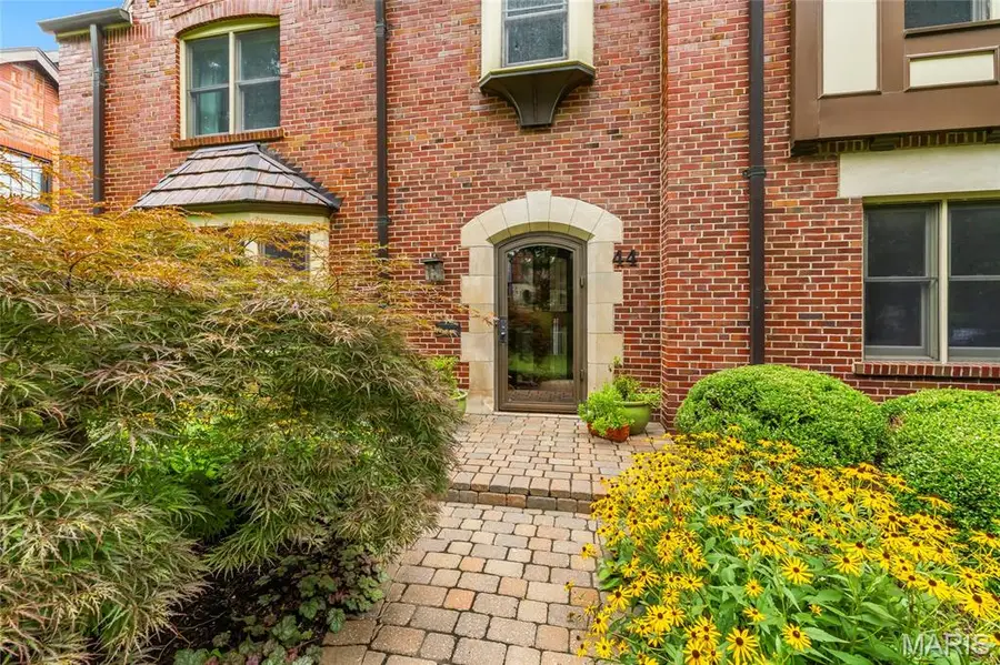 44 Broadview Drive, Clayton, MO 63105 - #2