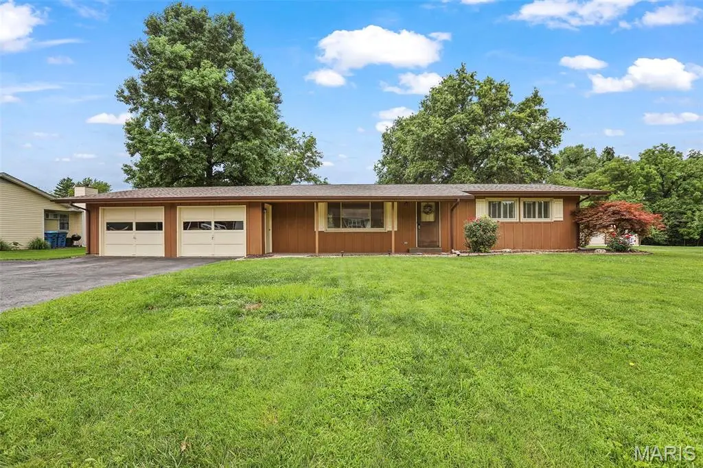 3411 Glennoak Drive, Edwardsville, IL 62025 - #1