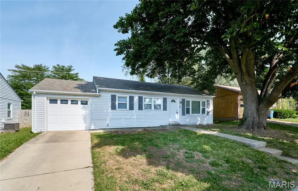 5 Ridgeview Court, Saint Charles, MO 63301 - #1