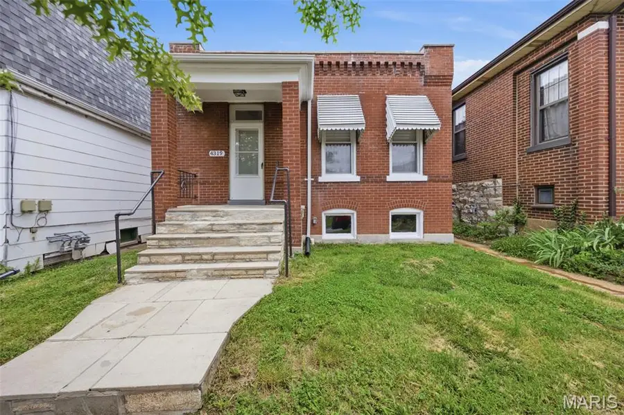 4319 Eichelberger Street, Saint Louis, MO 63116 - #2