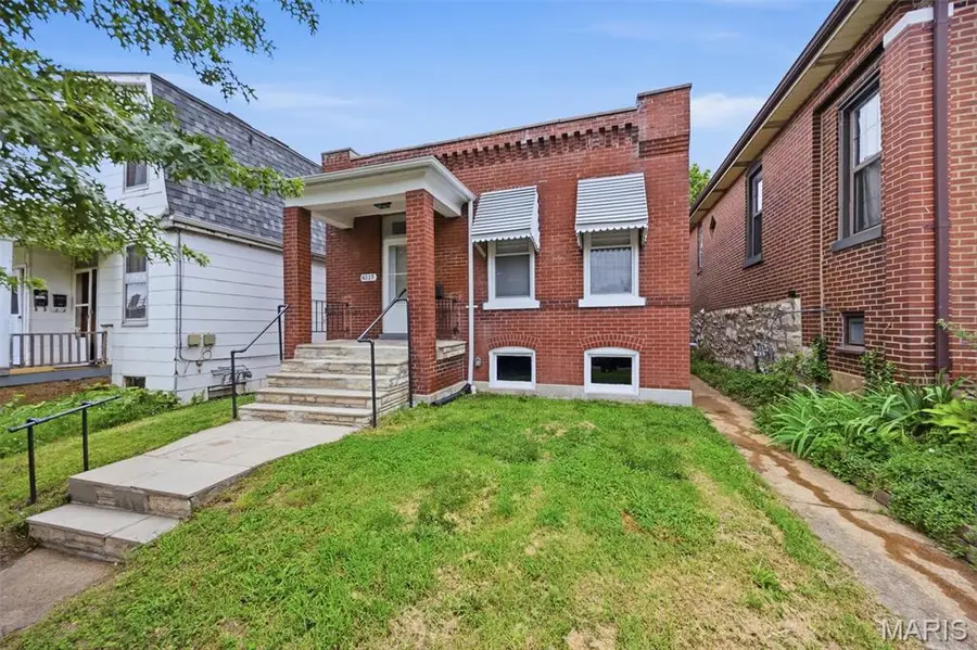 4319 Eichelberger Street, Saint Louis, MO 63116 - #3